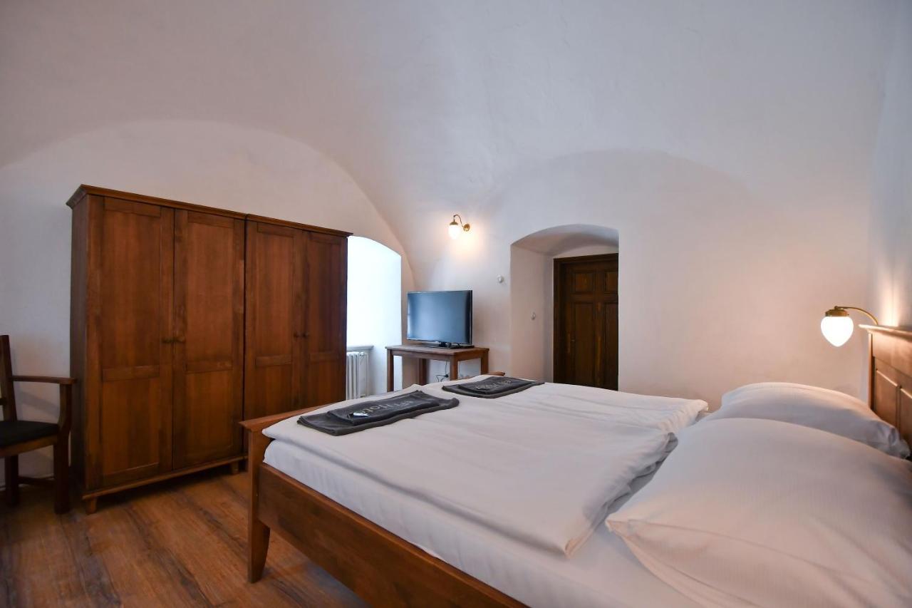 Zamek Racice Hotel Екстериор снимка