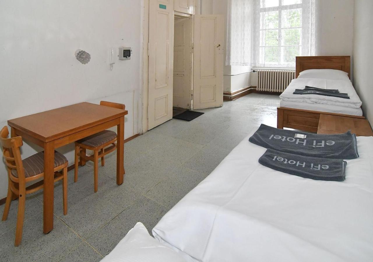 Zamek Racice Hotel Екстериор снимка