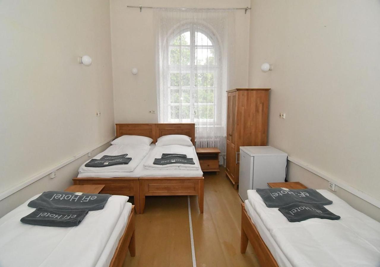 Zamek Racice Hotel Екстериор снимка